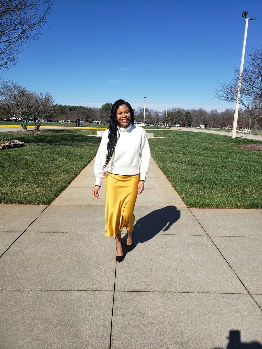 chellly_g's tweet photo. Simple but I love a good satin skirt 💛 #AssemblyDay https://t.co/1BJU07t5Fa