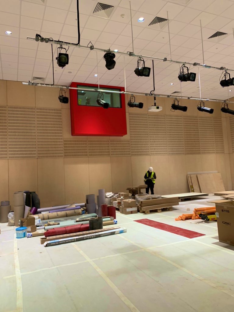 KManse84's tweet photo. Fantastic way to start the half term on Friday. First up @QHS_SocSub_RMPS to see @MrJMoore S3 Geographers &amp; finished the day with my first visit to see the new QCHS building. #collaborativelearning #engaged #achieving #Unbelievablefacilities #sevenweekstogo https://t.co/bXQv8rfD5z