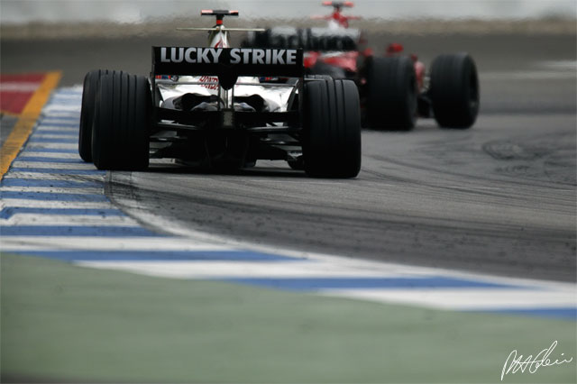 zdravkost's tweet photo. Jenson Button (BAR Honda) vs. Michael Schumacher (Ferrari) at Hockenheim 🏎️💨👊 2005 German GP. #KeepFightingMichael #ThankYouJenson
📸: Paul-Henri Cahier @F1Photo https://t.co/LZdVDD2Tov