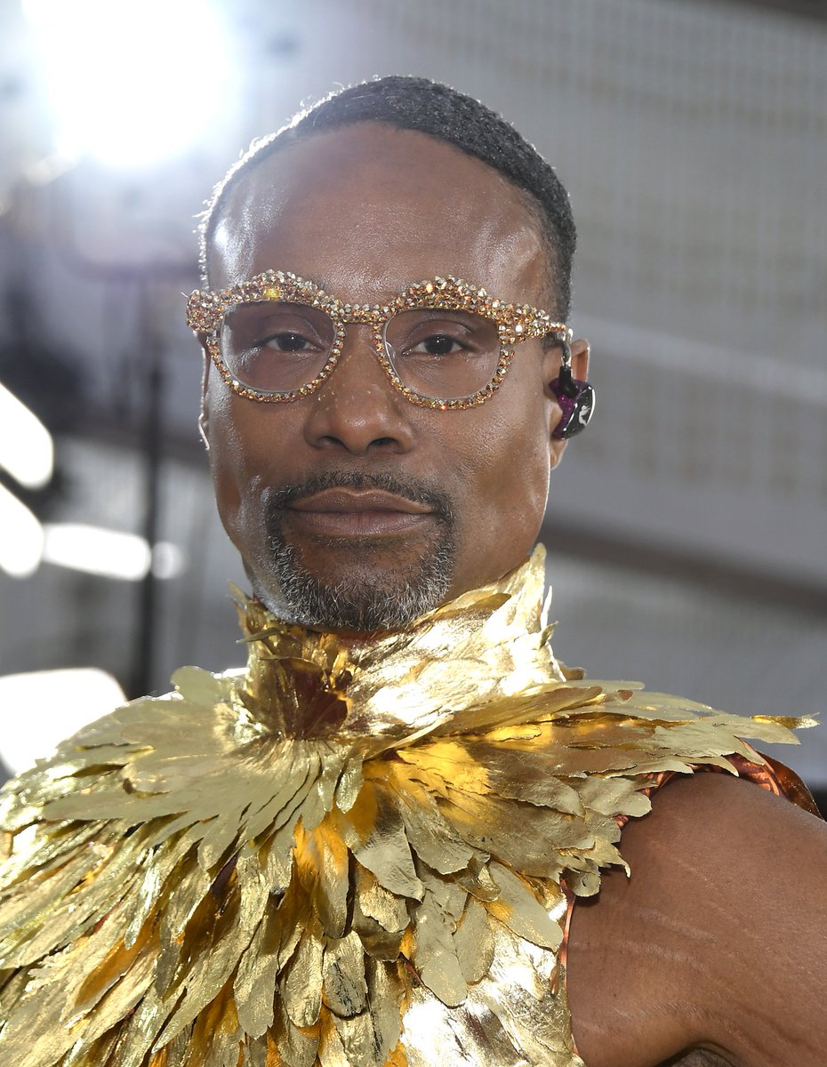 alamanecer's tweet photo. THEE Billy Porter has 'Oscar' SHAKING in his boots! #AcademyAwards https://t.co/6axO9PNMkS