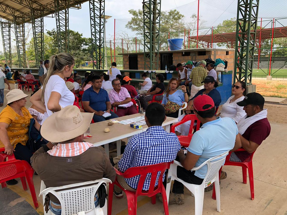 GobMeta's tweet photo. Con la participación del Sec. Social @jhormansal y Dayineth Duarte, Dir. de Planeación, adelantamos una nueva jornada de la construcción del Plan de Desarrollo Dptal, donde recolectamos las inquietudes y propuestas de la comunidad de San Juan de Losada, en La Macarena. https://t.co/2LJd8CjYoc