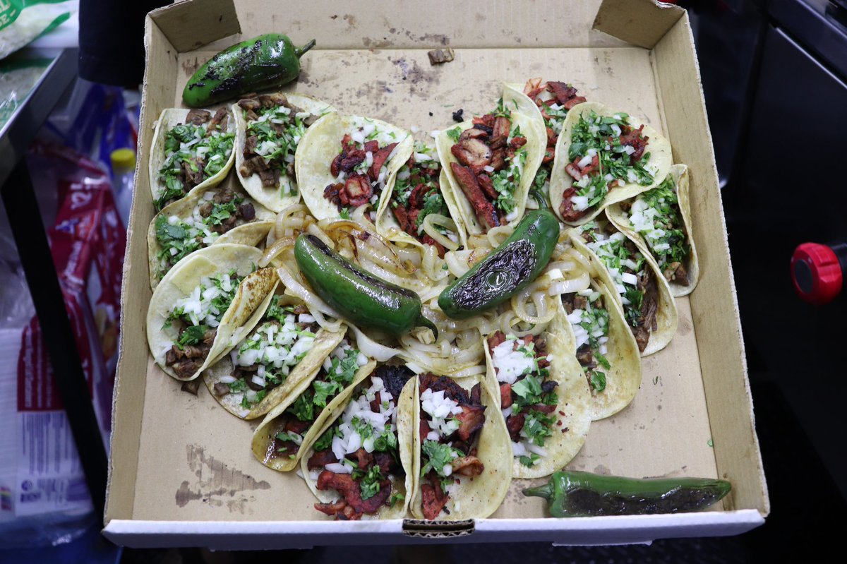 pops_tacos's tweet photo. ‼️PSA‼️ We appreciate all the support everyone has given to us. With that being said we would like to give back to y’all! We will be giving away a free heart shaped taco patter for Valentine’s Day, all you have to do is Like and Retweet this photo and follow our account. https://t.co/T8p3AjwezU