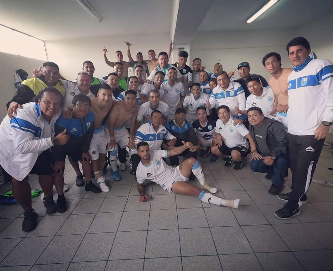 clubllacuabamba's tweet photo. BUEN TRIUNFO DE LOCAL LLACUABAMBA!!!! A CELEBRAR Y SEGUIR TRABAJANDO PARA EL PRÓXIMO PARTIDO, ESTO RECIÉN COMIENZA ⚪🔵💪
@liga1movistar Torneo Apertura | Fecha 2
@clubllacuabamba 3 vs 1  @adcantolao

#FuerzaLlacuabamba 🎽
#OrgullosamenteLiberteños https://t.co/YlaOodmmBf