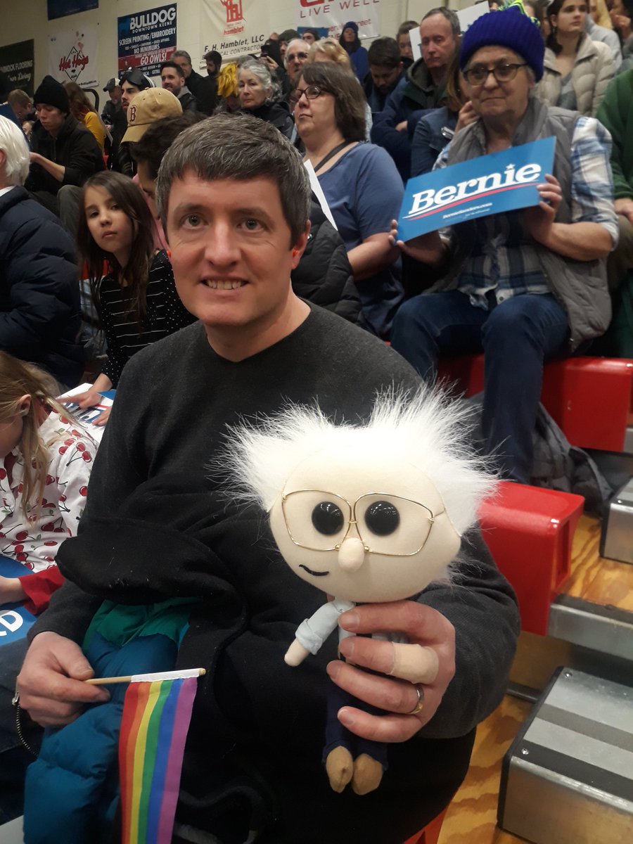 LianaMistretta's tweet image. Waiting for @BarnieSandlers in #Keene #NewHampshirePrimary #Demprimaries #USA2020 @RaiNews