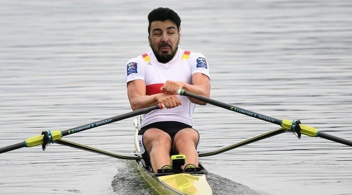 FeaturedMoritz's tweet image. Olympiasieger im zurückrudern #Tanzverbot #madeira #abdel