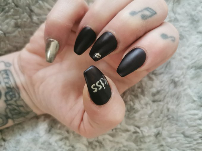 VALENTINE'S DAY NAILS 🥰&hearts;️💋💅💌 #nailsofinstagram #nails #onfleek #potd #picoftheday #toes #footaffair https://t<a href="/tag/nailsofinstagram"class="tags">#nailsofinstagram</a><a href="/tag/picoftheday"class="tags"><span>#picoftheday</span></a><a href="/tag/potd"class="tags"><span>#potd</span></a><a href="/tag/nails"class="tags"><span>#nails</span></a><a href="/tag/onfleek"class="tags"><span>#onfleek</span></a><a href="/tag/toes"class="tags"><span>#toes</span></a><a href="/tag/foo"class="tags"><span>#foo</span></a>