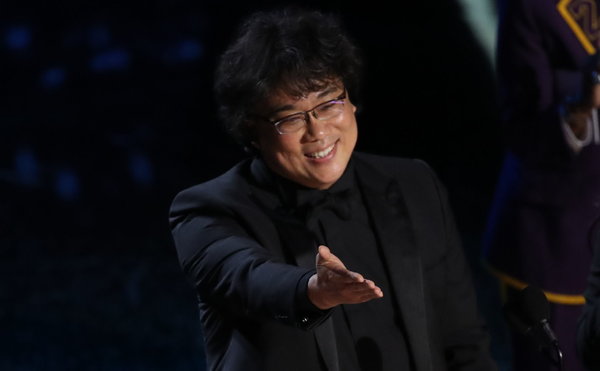 Breaking News: “Parasite” won the Oscar for best picture. The South Korean thriller is the first foreign-language film to do so, shattering 92 years of history. nyti.ms/2OHZ6ID