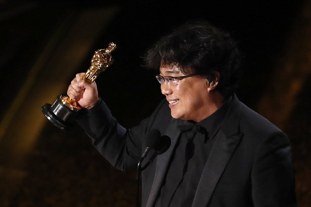 psychoramsay's tweet photo. Los que amamos el cine, y en especial el asiático y el coreano, no vamos a vivir muchos momentos de una felicidad parecida... Así que viva el cine, viva Bong Joon-ho y viva Corea del Sur!!

Mil gracias por regalar al mundo CADA AÑO tantas joyas del séptimo arte. #Oscars. https://t.co/m9ovxaJG0L