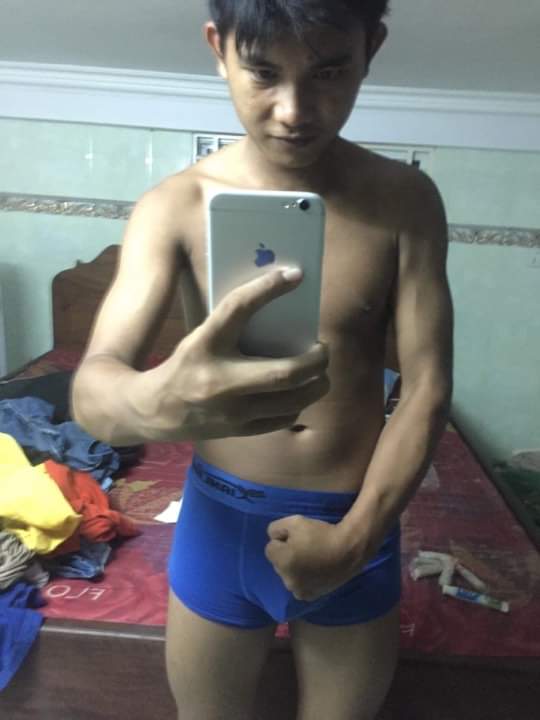 ChundySun's tweet photo. ស្គាល់គាត់អត់អ្នករៀននៅសាលាភូមិន្ទ❤️😂😂🥴 https://t.co/sgW6sGd6Tq