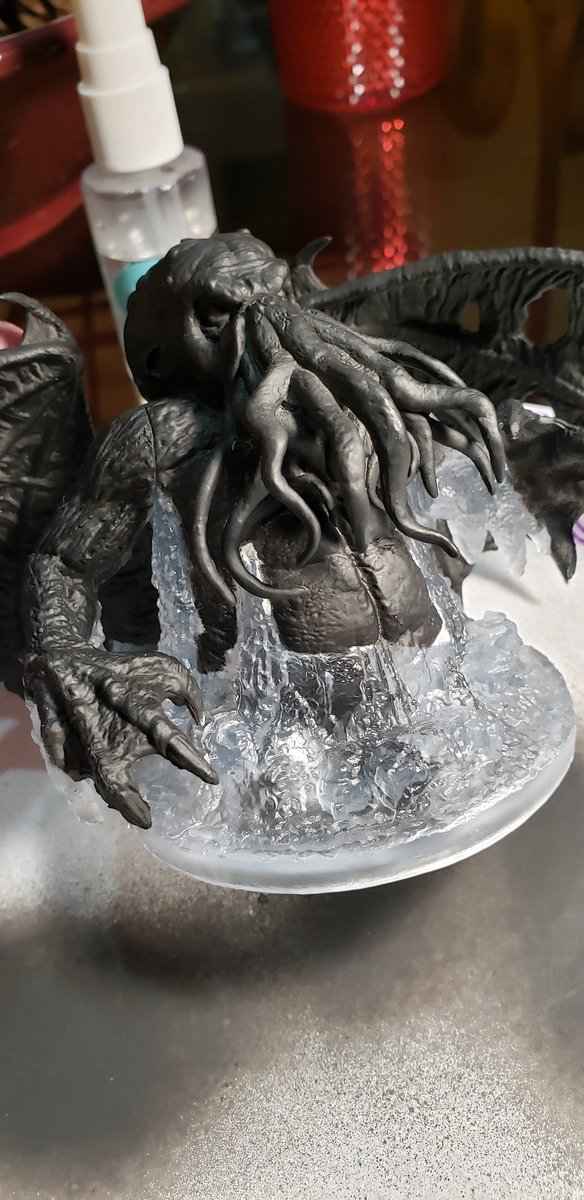 knightsofwhen's tweet image. Base coat done on #cthulhu mask worked pretty well. #miniaturepainting #ttrpg #dungeonsanddragons