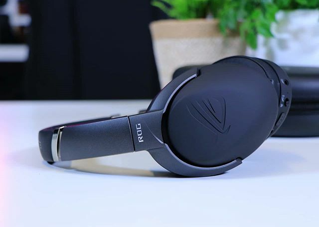 TechTesterseu's tweet photo. Haven't tested them yet, but they lookπ₯π₯π₯ #techtesters #asus #rog #strix #go #republicofgamers #headset #audio #pc #pcmr #pcmasterrace #tech #instatech #technology #computer #hardware #pcgaming #gaming #gamepc #rgb #instagaming #gamingpc #setup #setups https://t.co/WTMrzVomqW https://t.co/gntbvDXE70