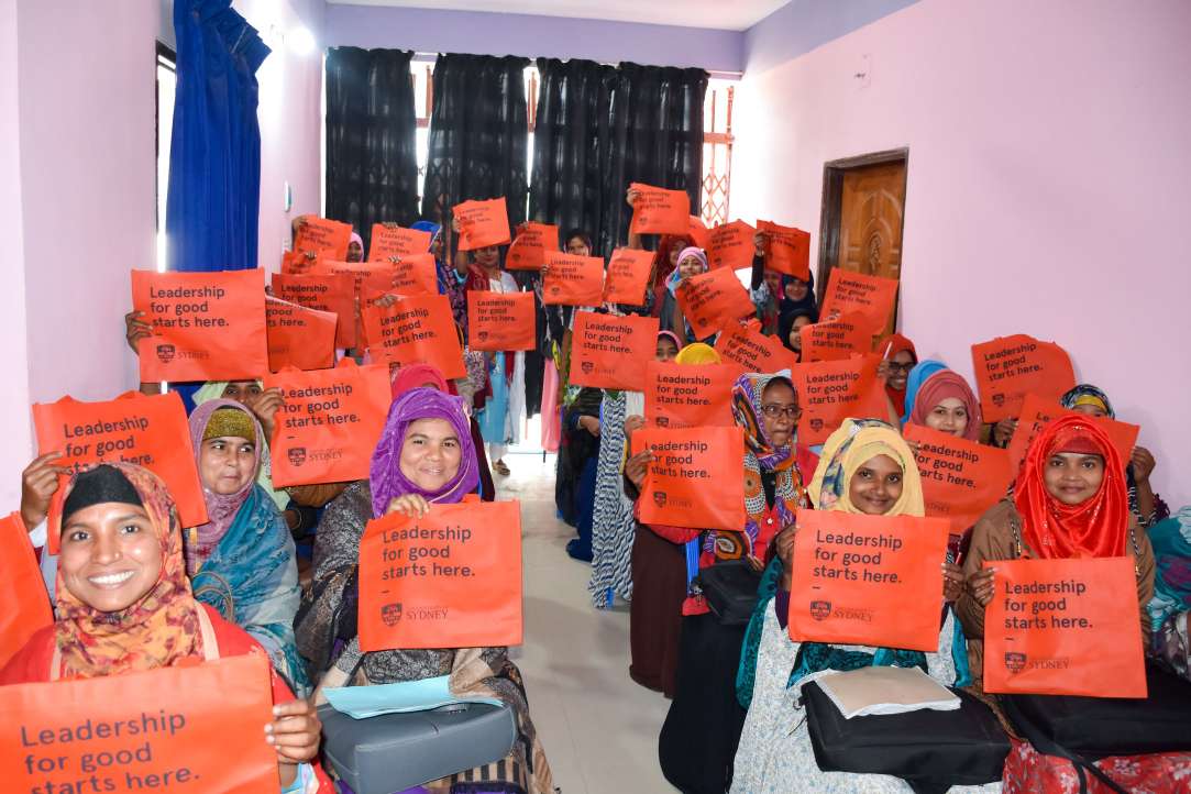 Our newly trained microPEM experts ready to go out into the field. Thanks <a href="/jthornburg99/">Jonathan Thornburg</a> &amp; <a href="/icddr_b/">icddr,b</a> team. <a href="/Sydney_Uni/">University of Sydney</a> <a href="/syd_health/">Sydney Health</a> <a href="/C4Camille/">Camille Raynes-Greenow</a>