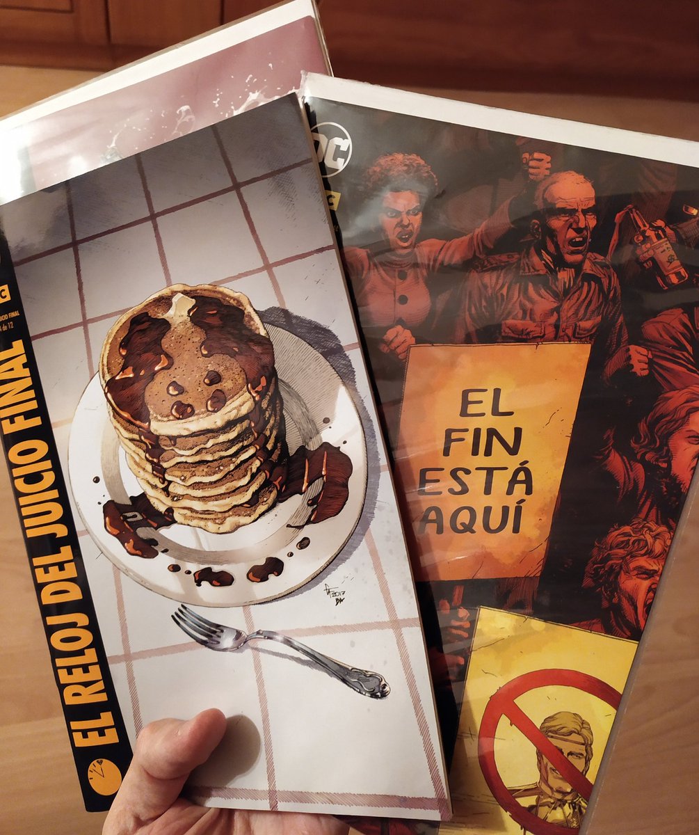 DCMarcus98's tweet photo. IS THIS A COMICAZO?!
Empiezo a ver que #DomsdayClock es una obra demasiado buena como para leerla solo una vez. Leo cada numero atrapado y boquiabierto con deseos de que cuando acabe el ultimo numero, releerlo de principio a fin.
@eccediciones gracias por editar esta joya😍😍 https://t.co/qqXVwH67sL