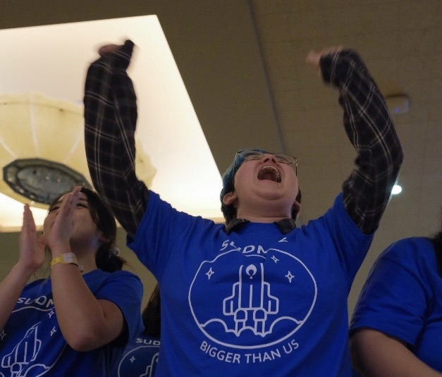 SeattleuDM's tweet image. Fundraising Tip: During Dance Marathon, take pictures and post them to keep your friends and family updated throughout the day! Let the people who have supported you see the impact their donation makes and
inspire others to donate to you too!