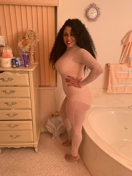 Birthday fine baby !!! https://t.co/5WEge4uCP7 https://t.co/eZOT8rE0y7<a href="/tag/retweet"class="tags"><span>#retweet</span></a>