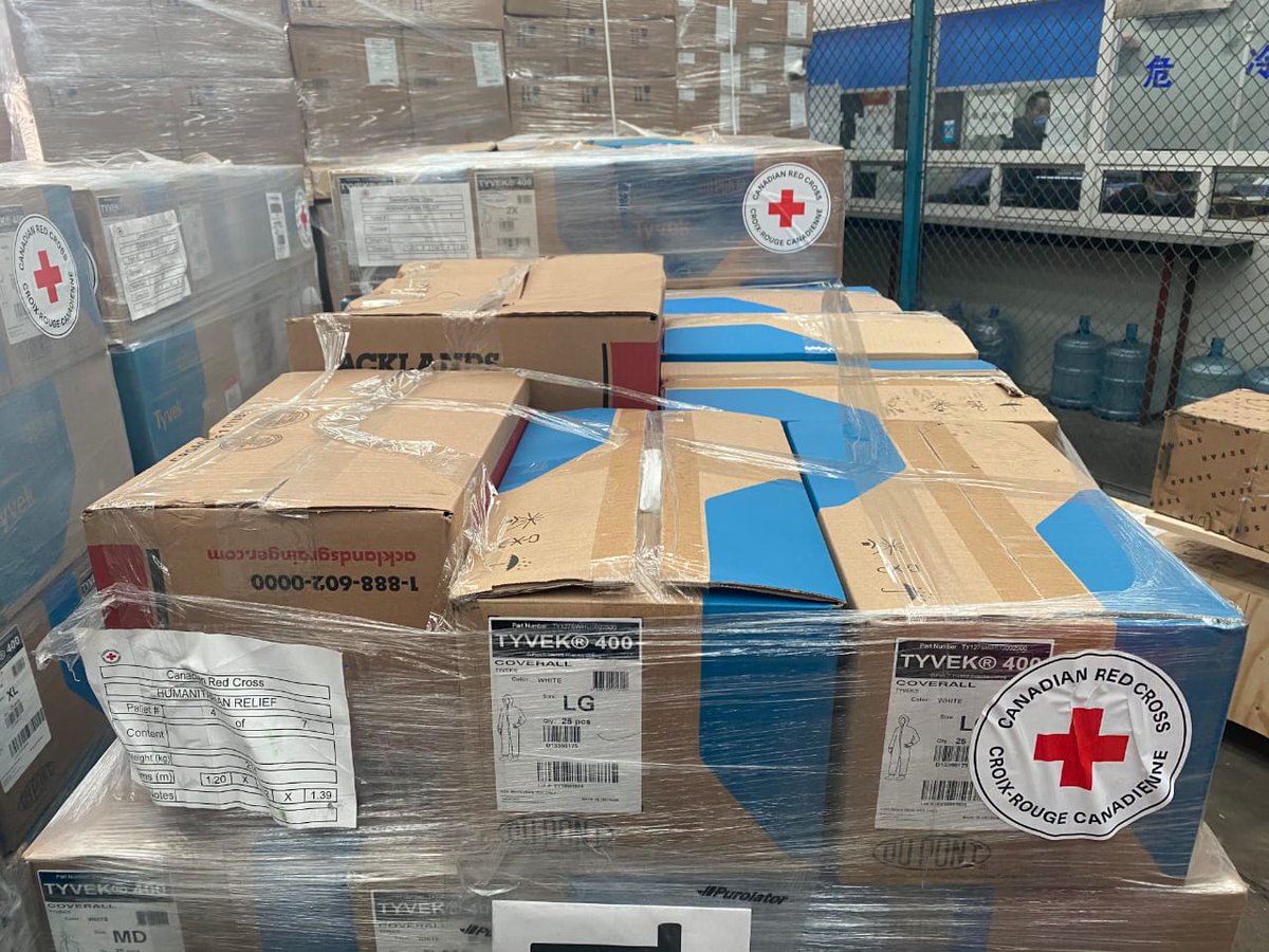 CanadaFP's tweet photo. 🇨🇦 has sent personal protective equipment to #China 🇨🇳. The equipment being offered will help the fight against the outbreak of novel #coronavirus. Canadians always stand ready to assist: https://t.co/2EgLr2aEU2 https://t.co/vz76Noxyjk