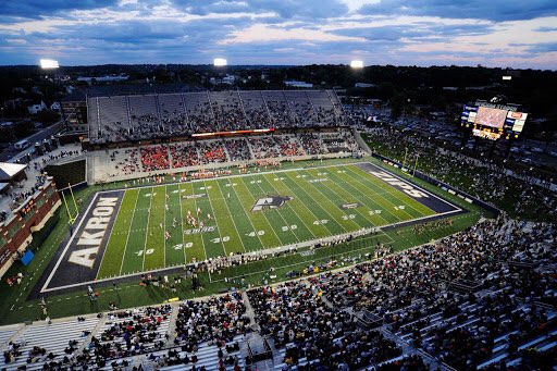 I Am Extremely Blessed And Grateful 🙏🏾To have Received My First Offer From Akron University ‼️#GoZips #AllTheGloryToGod @CarolinaXposure @CoachWh1p @LcOutlaws7v7