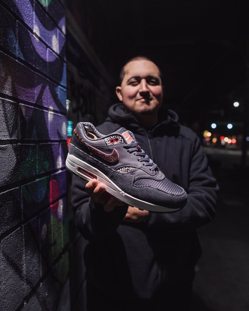 CjPeterson13's tweet image. This past year has been filled with darkness but has been overcome by light. Thanks to everyone for the support through this tough time. 

Grey Matter Bespoke AM1 inspired by my tumor found last April

RT if you would cop if released