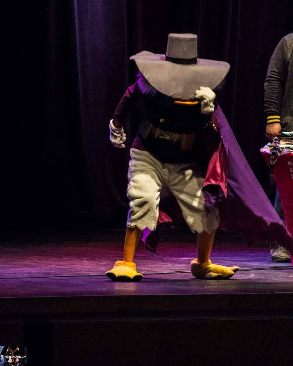 'I am the terror, THAT FLAPS IN THE NIGHT!!'

Pictures taken by ninjamonkey508. Go check out his Instagram and Facebook page. 

#darkwingduck #darkwingduckcosplay #90sdisney #disney #disneycosplay #cosplay #ducktales #rescuerangerz #superherocosplay #comics #abqcomiccon2020