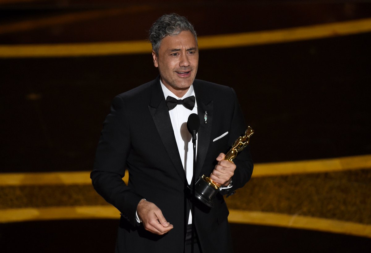 ajplus's tweet photo. "I dedicate this to all the Indigenous kids in the world who want to do art and dance and write stories. We are the original storytellers."

— Taika Waititi, winner of Best Adapted Screenplay #Oscars https://t.co/6qzQZCLIYi
