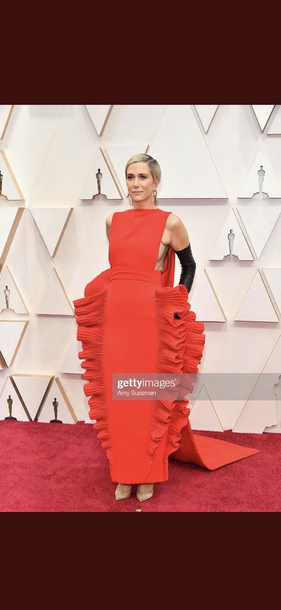 KennedyWools's tweet photo. Kristen Wiig looks like a cell membrane. https://t.co/vmEAba1vCp