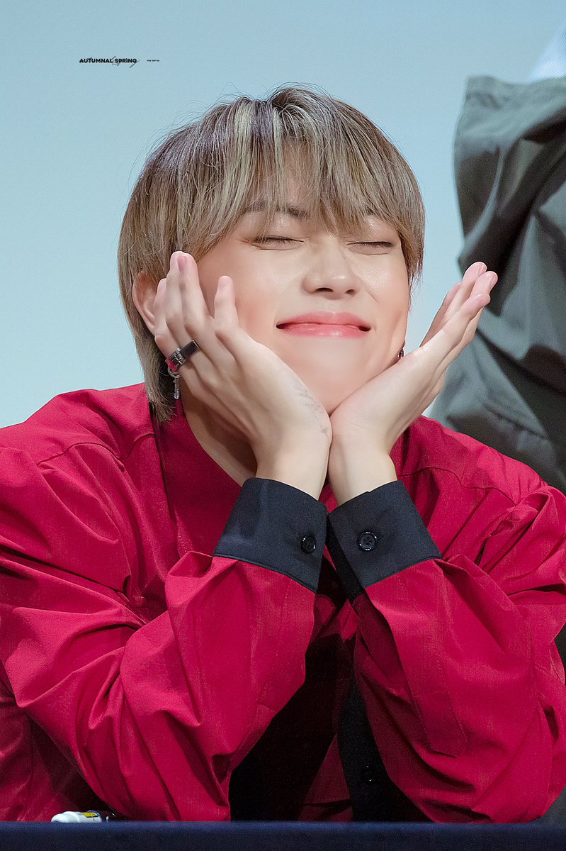 Autumnal_Spring's tweet photo. 191011 영등포 팬사인회

깜찍고영

#ONF #온앤오프 #ONOFF #MK #엠케이 #박민균 #민균  #Autumnal_spring https://t.co/8VBKVwxmP7