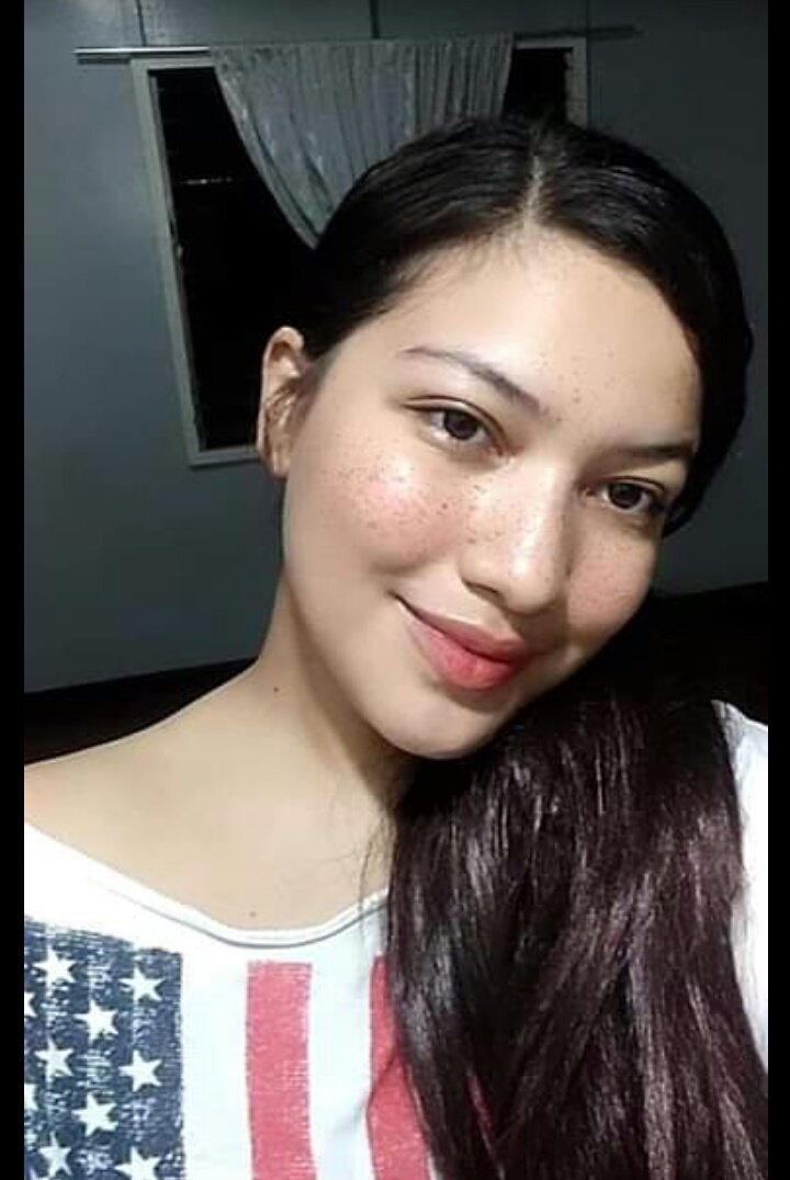 prettyjulyan's tweet photo. How I wish I had freckles 💞 https://t.co/knUaVhCVRg