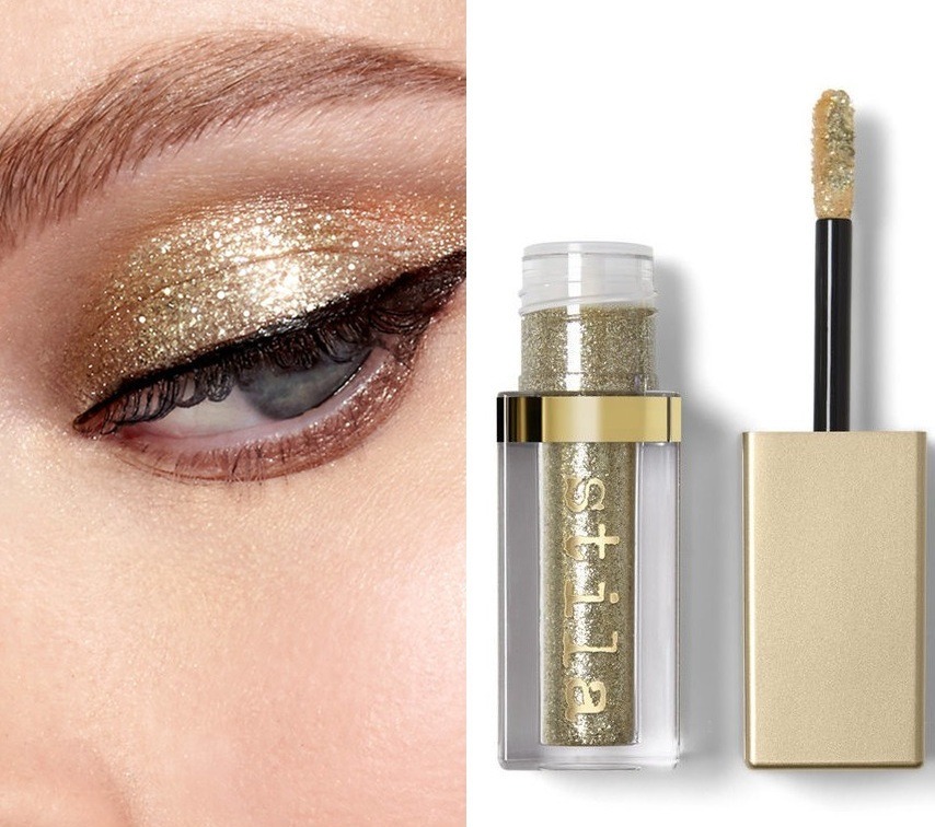 more Yami. While Yugi prefers pencil eyeliner and usually sticks to sheer nude shimmers on his eyes as is usual of Japanese-style makeup, Yami prefers gel eyeliners and heavily pigmented shadows (and will import them at great cost, much to Yugi's dismay)