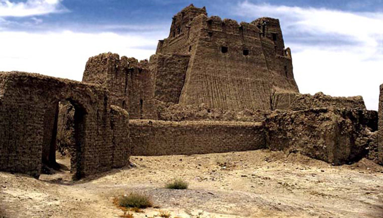 Today's addition to my Iranian cultural heritage site thread, Shahr-e Sukhteh, which means The Burnt City, is a bronze age site in southeastern Iran. It was listed as a UNESCO World Heritage site in 2014.