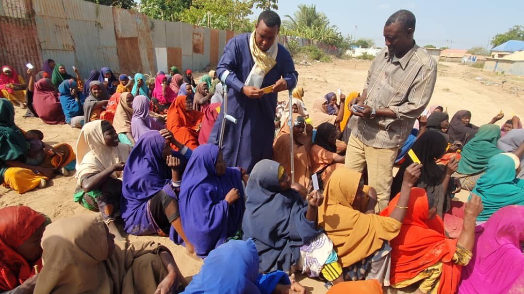 Waxaa mahad iskaleh alle waxaa maanta laqeybinaya lerka ifa waxaala qeybinaayo gudomiyaha dagmada balcad qasin ali nur iyo xoghayaha dagmada balcad mahamed mahdi waad ku mahadsantihiin mudanayaal