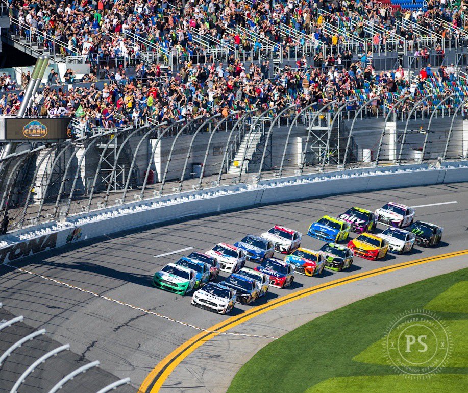 mjohnsonphoto's tweet photo. It was a wild day @DISupdates. 2020 looks to be another fun year in @NASCAR. @NikonUSA #sportsphotography #autoracing #BushClash #NASCARonFOX #Speedweeks https://t.co/aKCOQKqcWp