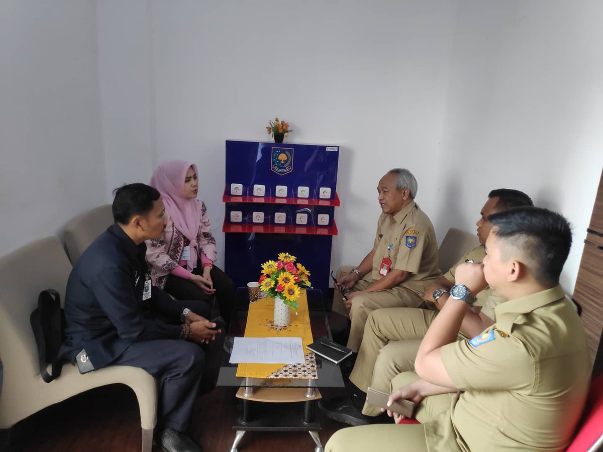 ulakemendagri's tweet photo. Bagian Layanan Administrasi dan Konsultasi Kemendagri Memfasilitasi Konsultasi Terkait Penerapan Aplikasi SIOLA di Lingkungan Pemerintah Daerah Dari Provinsi Sulawesi Selatan.
#siola #ula #ulakemendagri #kemendagri #kementeriandalamnegeri #sulawesiselatan #setda https://t.co/OrssxUUjeS