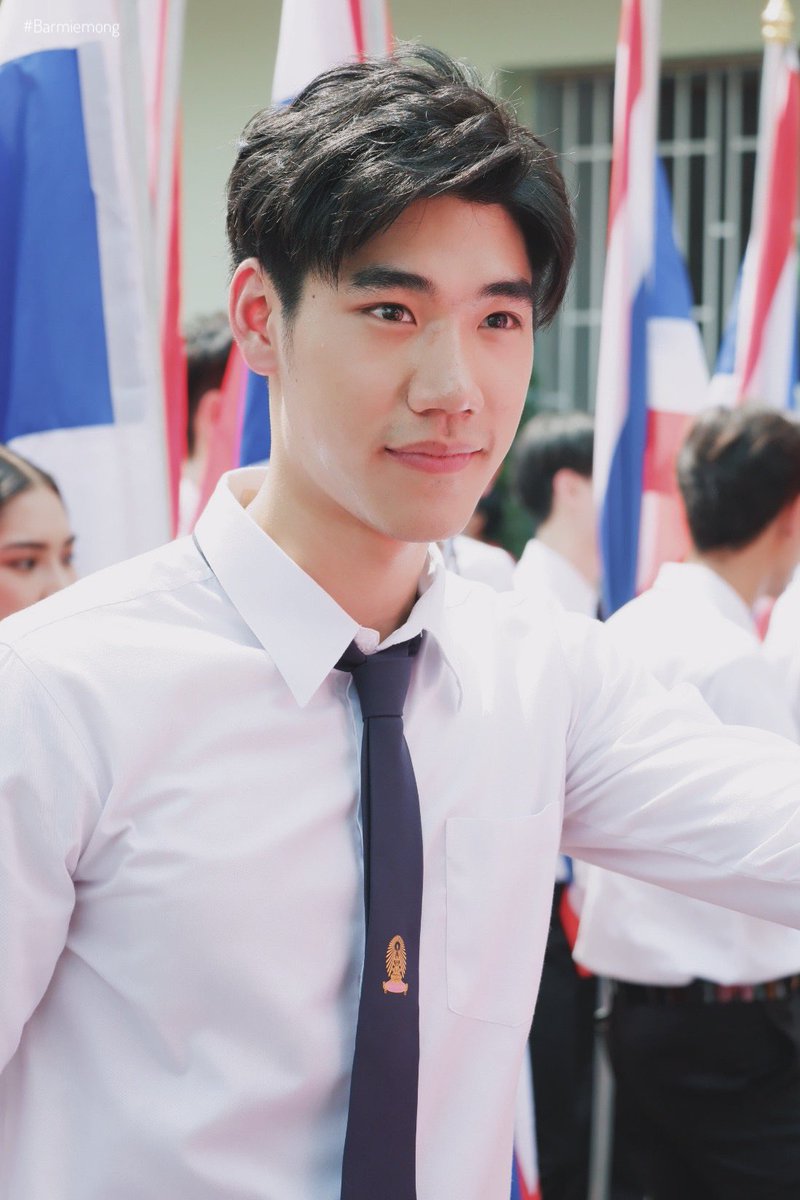 barmiemong's tweet photo. ไทม พิชิตสุรกิจ

คณะนิเทศศาสตร์ ชั้นปีที่ 1

ผู้ถือธงตราจุฬาลงกรณ์มหาวิทยาลัยผืนใหญ่ ประจำงานฟุตบอลประเพณีจุฬาฯ - ธรรมศาสตร์ ครั้งที่ 74

💗 

#CUTUBALL74 
#ChulaCuteBoy 
#barmiemong https://t.co/TsRhDsBcp2