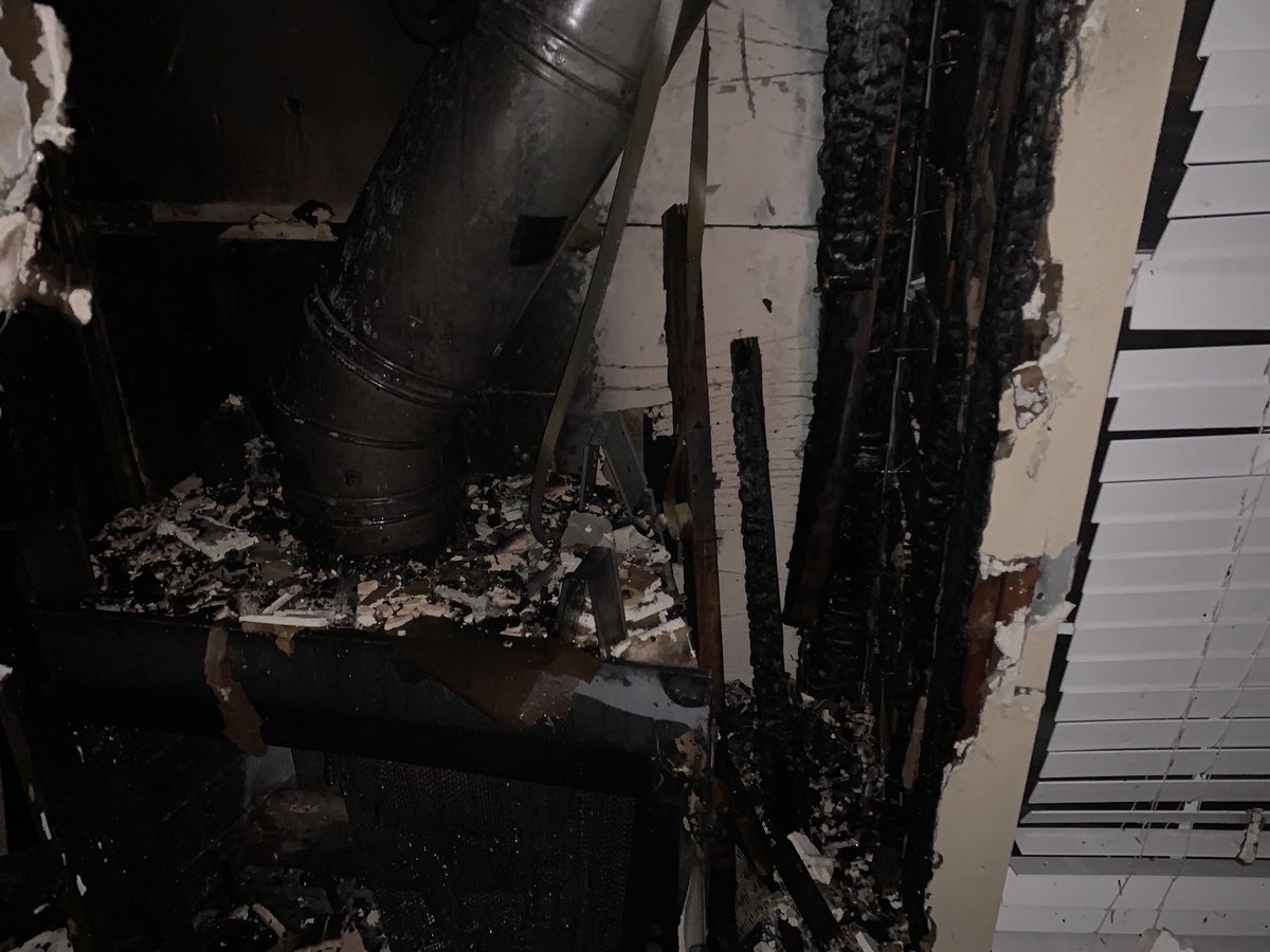 AustinFireInfo's tweet image. William Cannon fire cause has been ruled accidental. Fire originated in the enclosed area around the fireplace box and spread into attic.