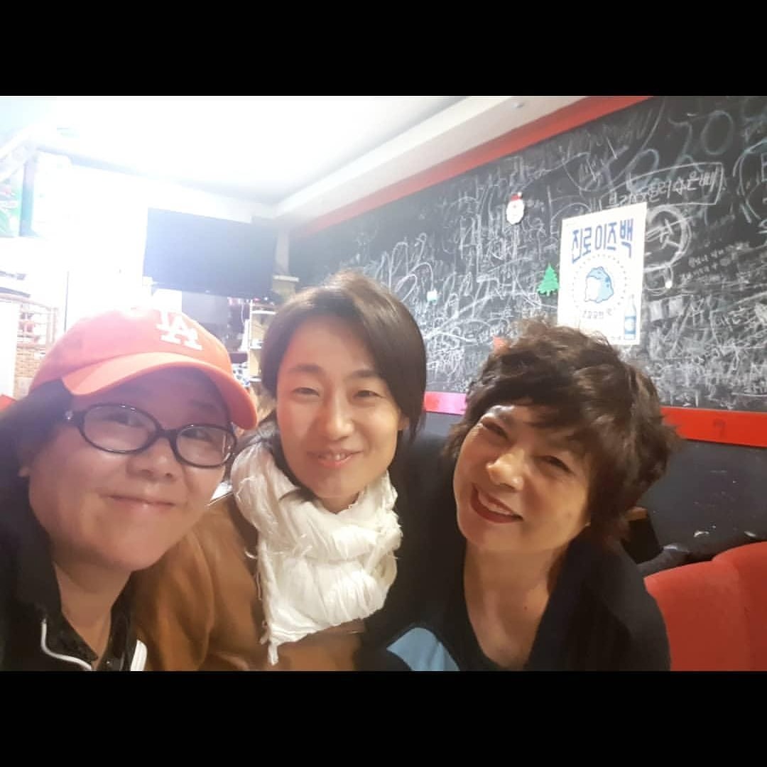 봉준호 감독의 오스카4관왕을 축하드립니다! 가정부 역할로 영화속에서 존재감을 빛낸 이정은씨에게도 특별히 축하를 드립니다. 더욱 좋은 소식들...