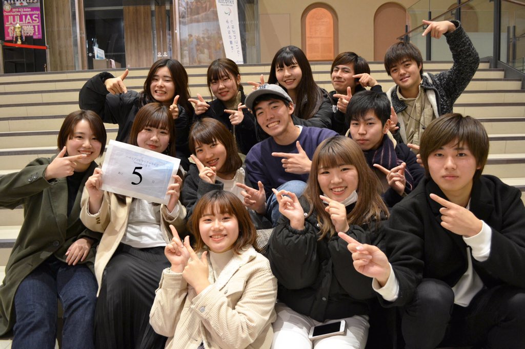 hma_circlelive's tweet photo. 【サークルライブまであと5日】
ついに残り5日になりました！
今日は1年生のみんな！👏
今年が初めてのサークルライブなのにサークルライブに向けてしっかり仕事をしてくれています！✨
元気いっぱいの1年生が頑張る所を見たくないですか！？是非見に来てくださいね！
 https://t.co/kqPaMrKENC https://t.co/CZ0qCfpez4