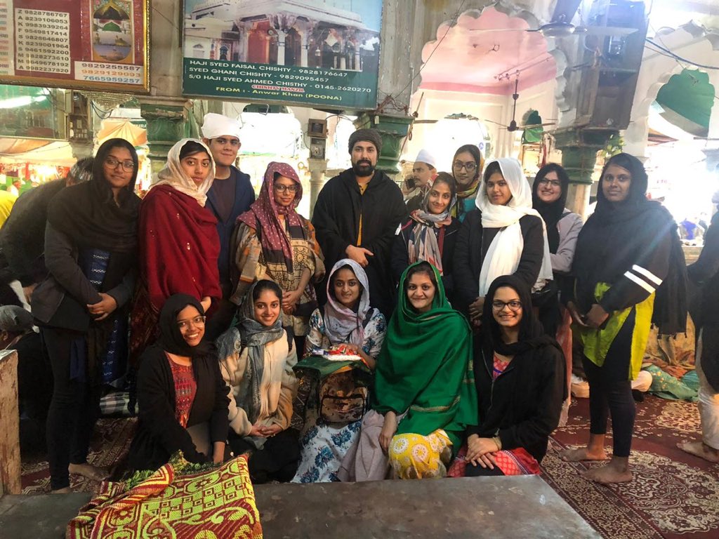 FLAMEUniversity's tweet photo. Undergraduate student teams share their experiences from their Discover India Program field trips as they explore,’Sufism in Ajmer’ and ‘Vrindavan & Mathura Temple Economy’. A true example of the real experiential learning at FLAME University. #DIP #FLAMEExperience #Experiential https://t.co/ODHWB5AVTc