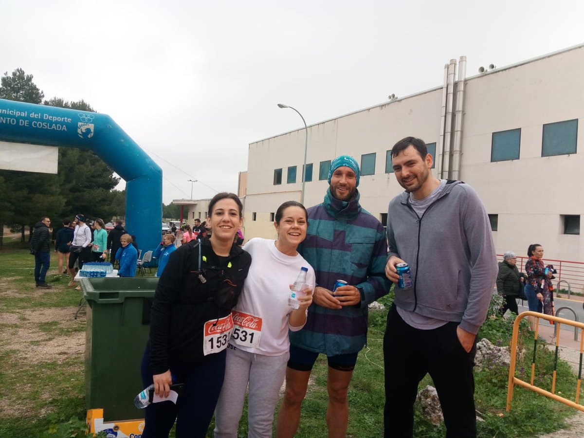 Gran jornada ayer en el XX Cross STEM IES María Moliner: carreras y talleres uniendo a la ciencia y a la salud.