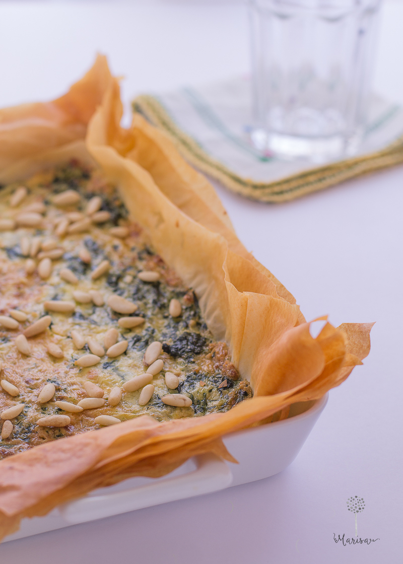 Tarta de espinacas y queso con masa filo #recetas blgs.co/9uRiV0