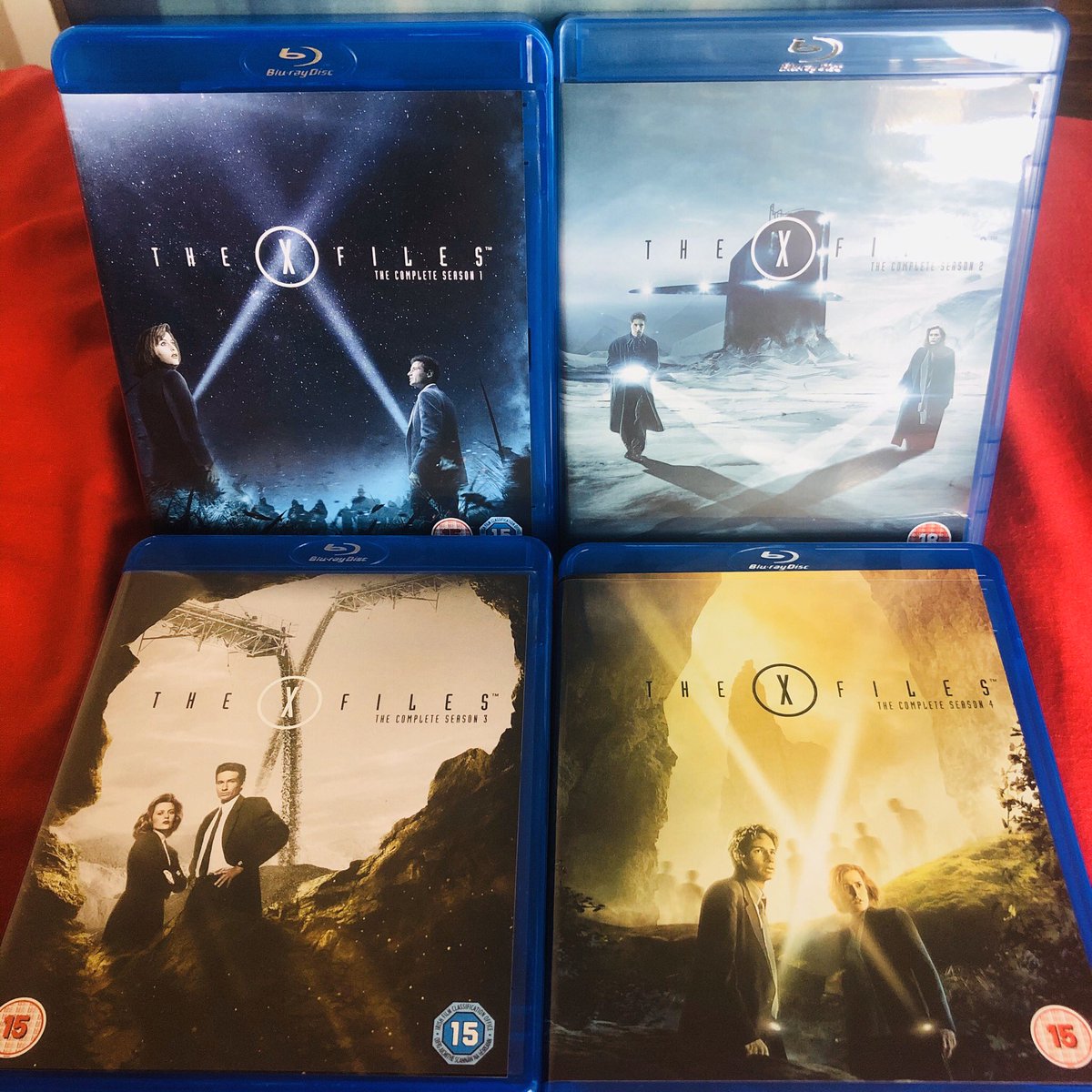 When the boxset is so gorgeous, you really can’t even. 