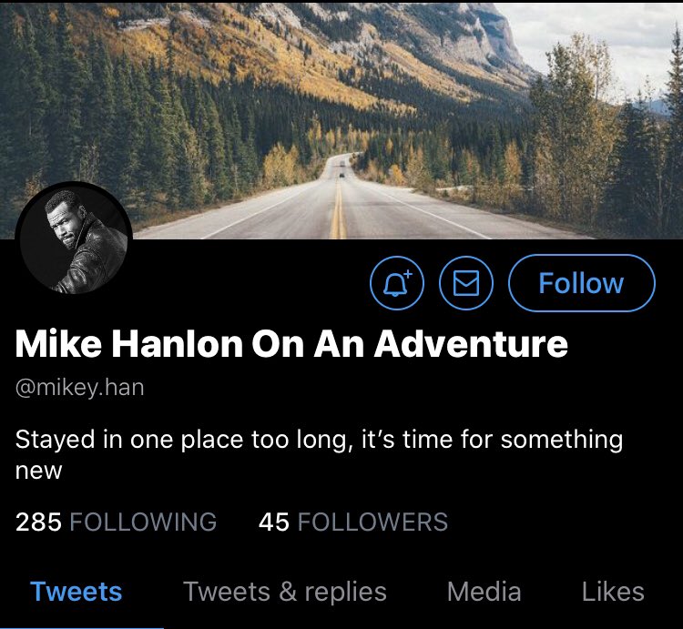Mike: has finally left Derry and is now traveling the country on a one man road trip, is currently in Florida Bill: famous writer, is having problems at home, in the process of writing his new book, thinks he’s smart but is clueless when it comes to most things