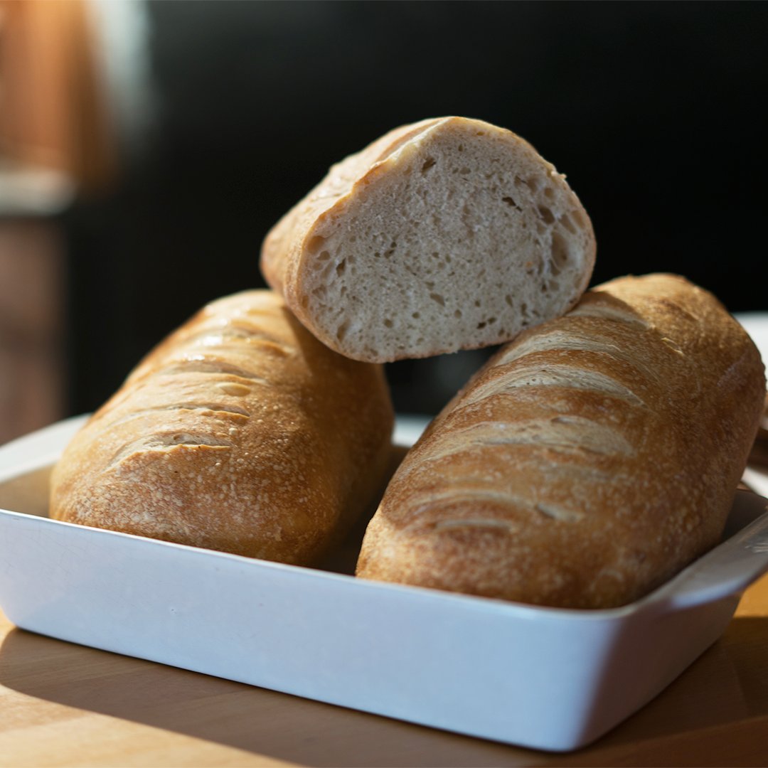 PregoHowth's tweet image. Is there anything better than the smell of freshly baked bread? 🥖 Happy Monday everyone ☀️