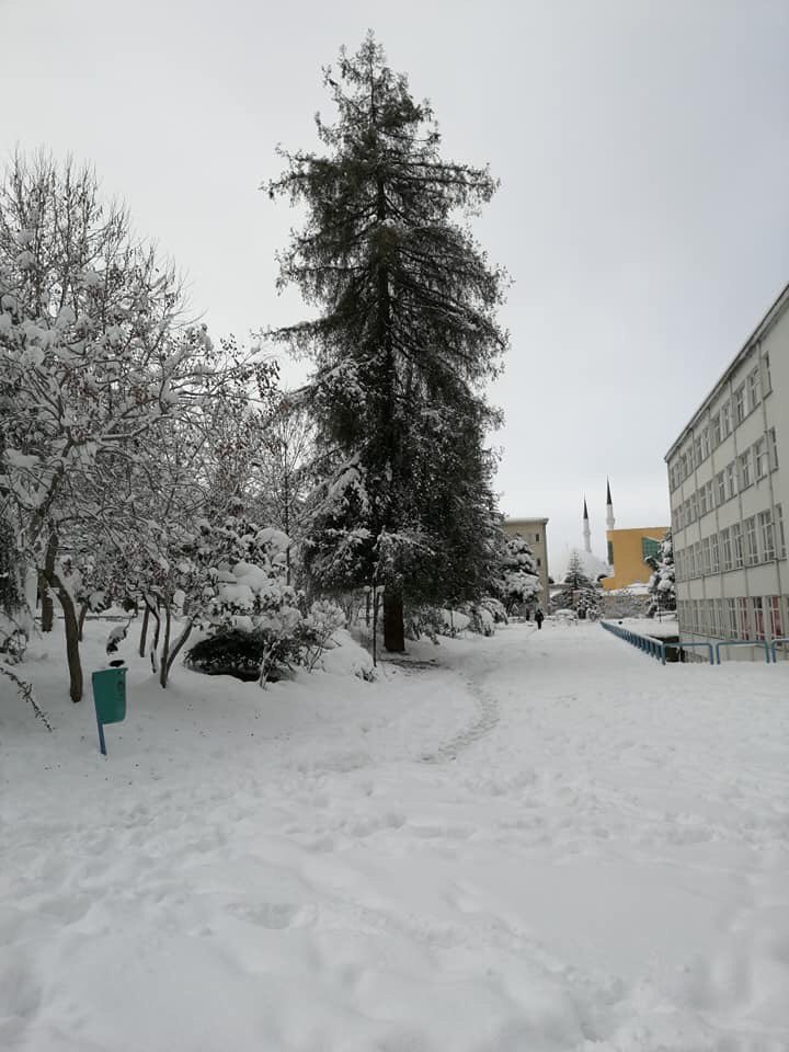 Fakültemizden kar manzaraları