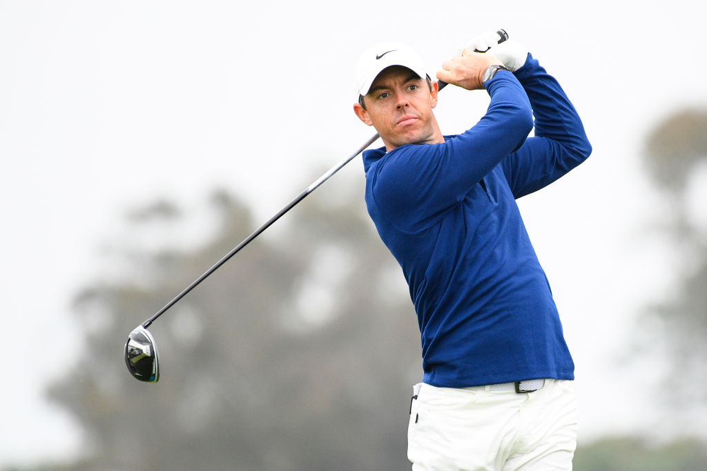 Rory McIlroy has returned to the world number one spot for the first time in five years. 

More here ➡️ bbc.in/38f5or4 

#bbcgolf