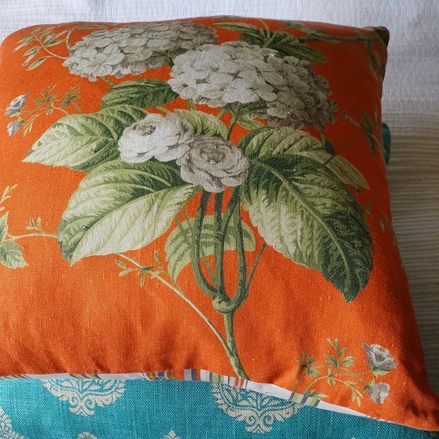 HEIDI Persimmon 1009-3 from the Spring Garden collection celebrates the freshness of crisp white hydrangeas with an all year round glow of life enhancing orange. #thedesignarchives #traditionwithatwist #archivaltextiles #SpringGardenCollection #100%linen… ift.tt/31Et4Tj