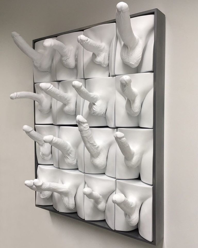 DzintraSullivan's tweet photo. Ummm ... a phanceè coat rack?
I got nothing...
*pushes her chair back and walks off... laughing*
#anycockwilldo #WritingCommunity #Writers #writerscommunity #art https://t.co/DEUbhUFxeh