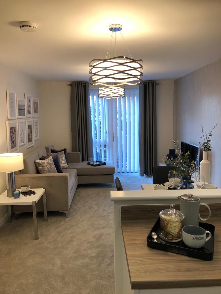 _J_Warrington's tweet photo. @teamvistryp Yorkshire show home looking brilliant! The Minehead development will deliver 54 ‘age-friendly’ apartments, a commercial restaurant, other communal facilities and 10 houses for sale. #TeamVistry https://t.co/B4IdFknF6P