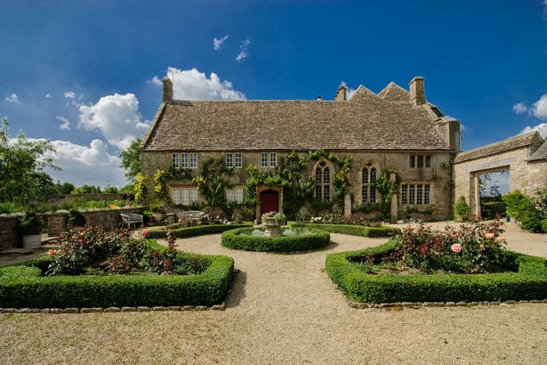 WalesOnline's tweet photo. The Welsh AM who claimed £9,000 to get to Cardiff Bay from his home in Wiltshire
https://t.co/H1QvbhBuxh https://t.co/0Rm5JL1CO6