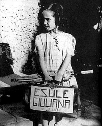 10febbraio "GIORNO DEL RICORDO"
“Per troppo tempo le sofferenze patite dagli italiani giuliano-dalmati con la tragedia delle foibe e dell’esodo hanno costituito una pagina strappata nel libro della nostra storia"Mattarella #Foibe #Esuli #Italia #Istria #Dalmazia #GiornodelRicordo