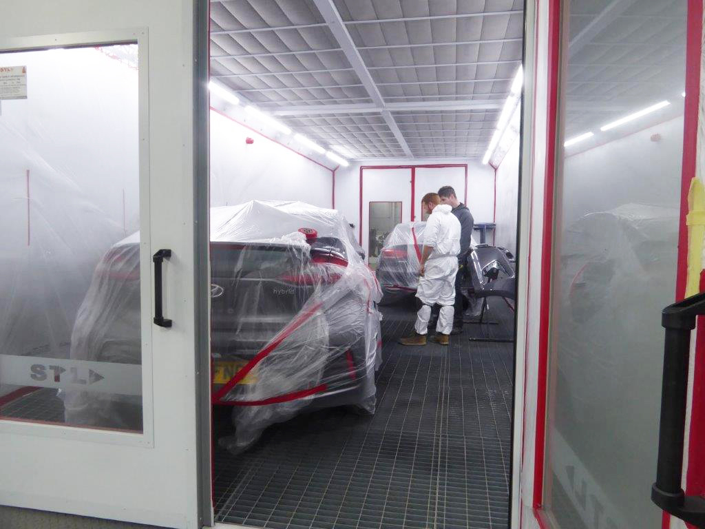 SprayboothTech's tweet image. &quot;STL always go above and beyond our expectations. They never let you down in terms of high-quality.&quot; - @BigMotoringWrld

Big Motoring World&apos;s £14 million vehicle preparation centre been officially opened with a range of STL #spraybooths - bit.ly/31ENqM3

#ukmfg